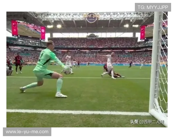 德国门神诺伊尔再展神级扑救引热议 德国门神诺伊尔再展神级扑救引热议