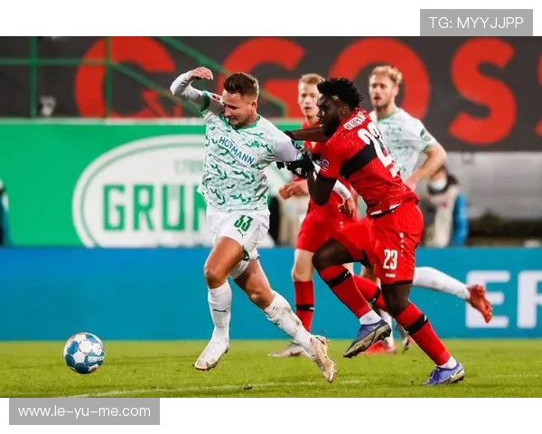 各国杯赛精彩对决回顾:焦点战精彩纷呈,胜负难分 各国杯赛精彩对决回顾:焦点战精彩纷呈,胜负难分