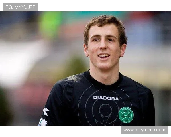 奥布拉克加冕西甲赛季最佳门神